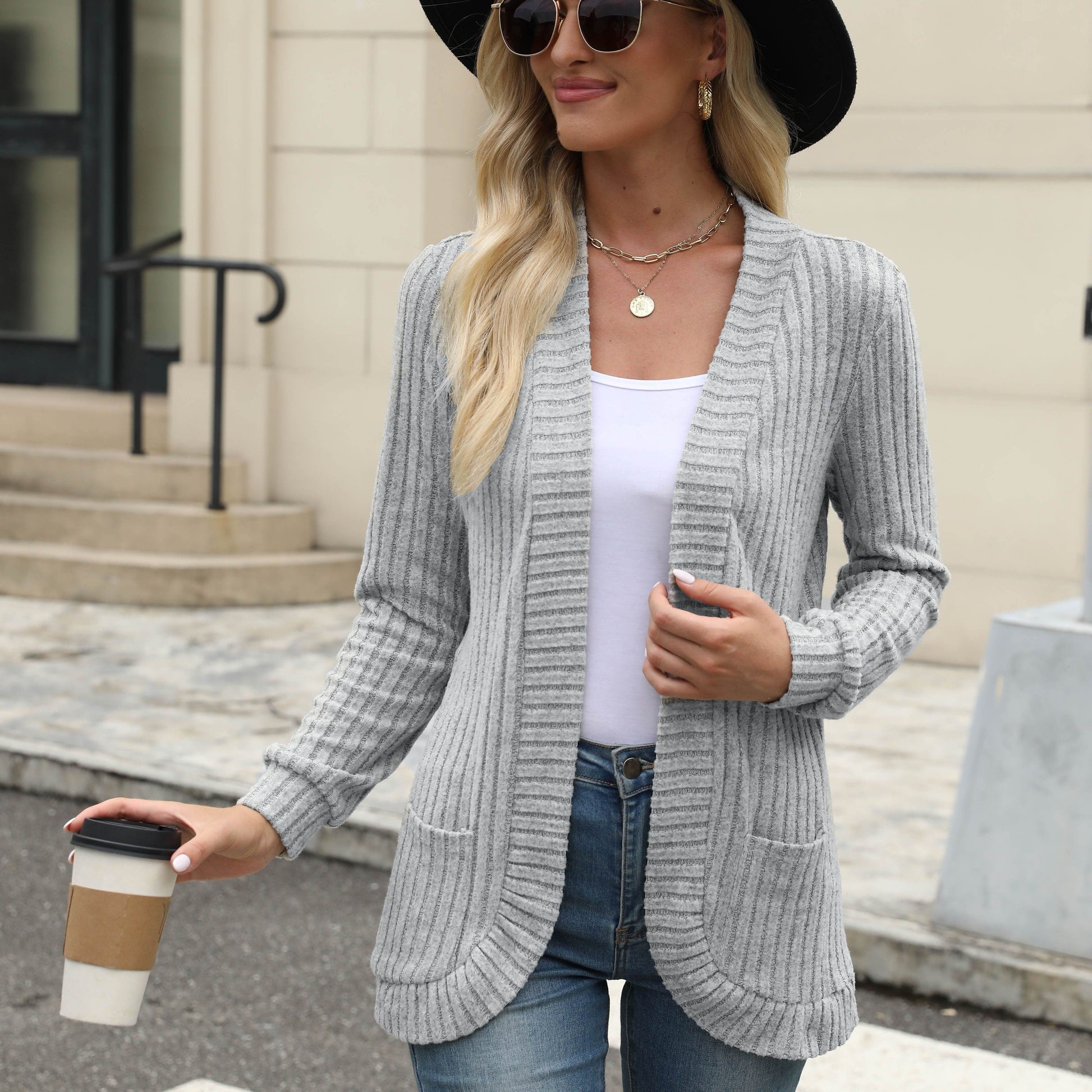 Cardigan aberto com  bolsos