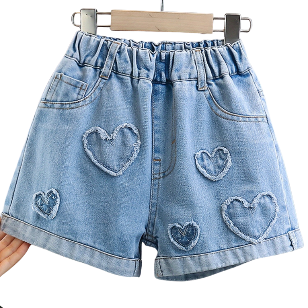 Shorts Jeans Infantil com corações em relevo