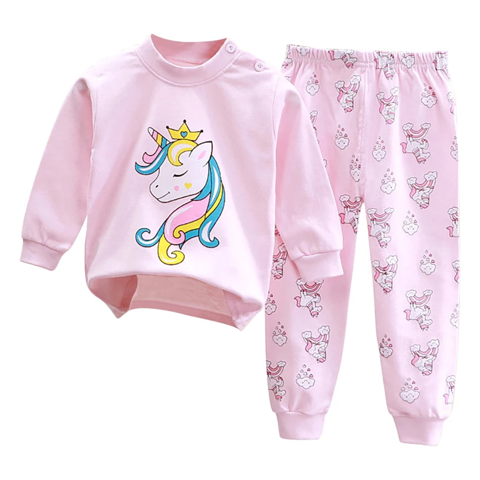 Pijama de algodão infantil com estampas femininas e masculinas