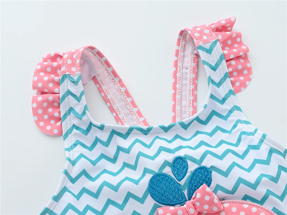 Biquini infantil com detalhe no umbigo