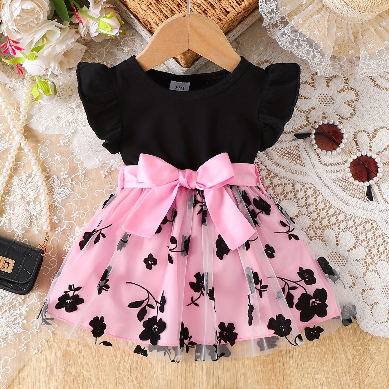 Vestido Infantil com saia rodada e laço na cintura