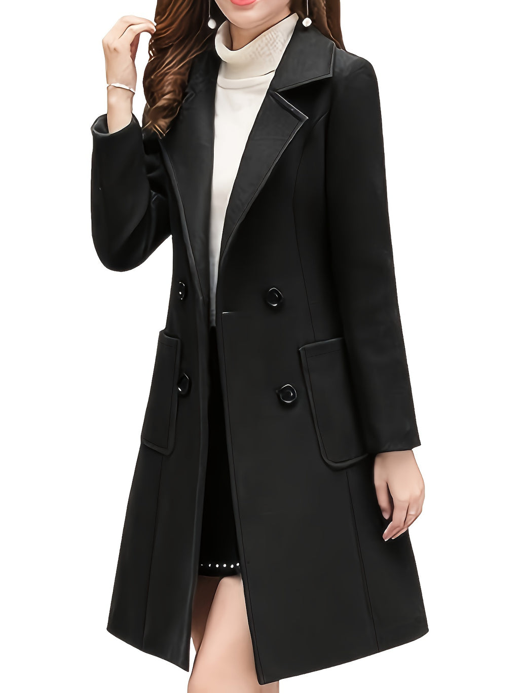 Casaco longo, de corte elegante, com bolsos e botões