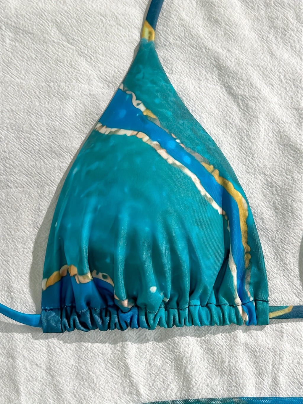 Conjunto de biquini marmorizado com 3 peças